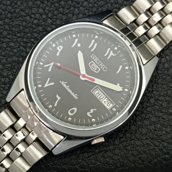Vintage 1982 Seiko Arabic Automatic Mens Silver Watch W/daydate & Black accents - Picture 6 of 9